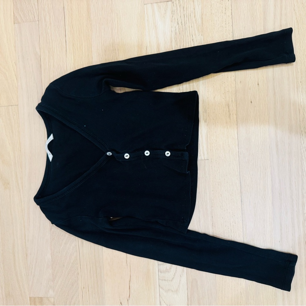 Black Button-Up Longsleeve